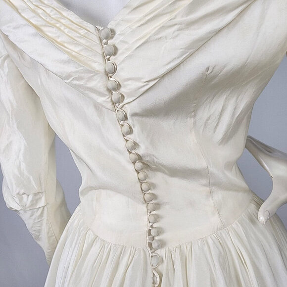 Vintage Cream Sequined Floral Detail Drop Shoulder Wedding Dress Size XS - Picture 13 of 16